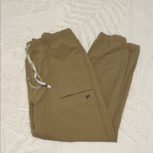 Men’s Fabletics khaki joggers with draw string size XL